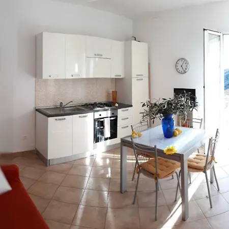 Auriva Appartement Villa Faraldi